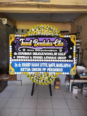 Papan Bunga di Mekarjaya Rawamerta
